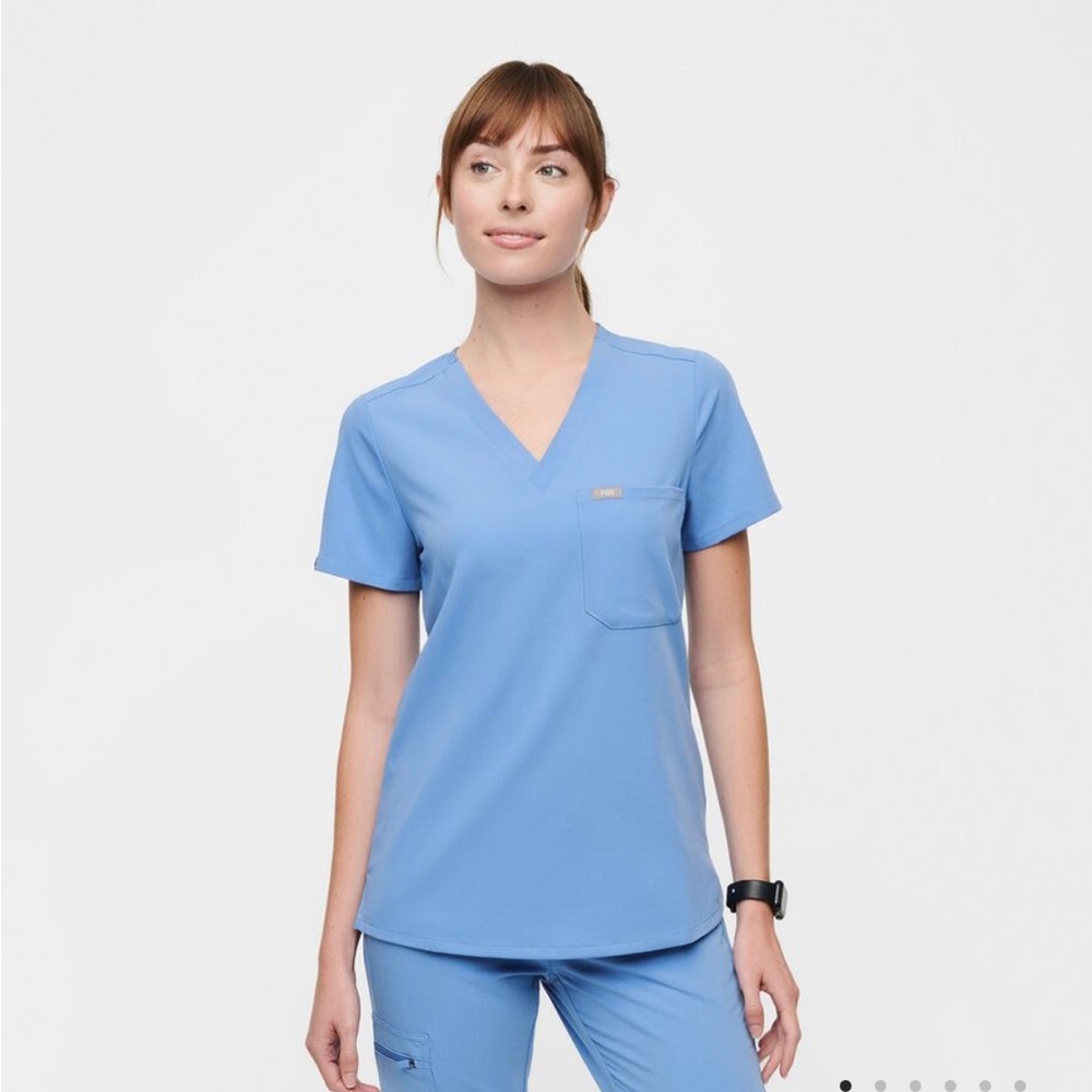 Figs Catarina One pocket scrub top